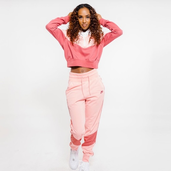 Nike sportswear track pants - Picture 3 of 4